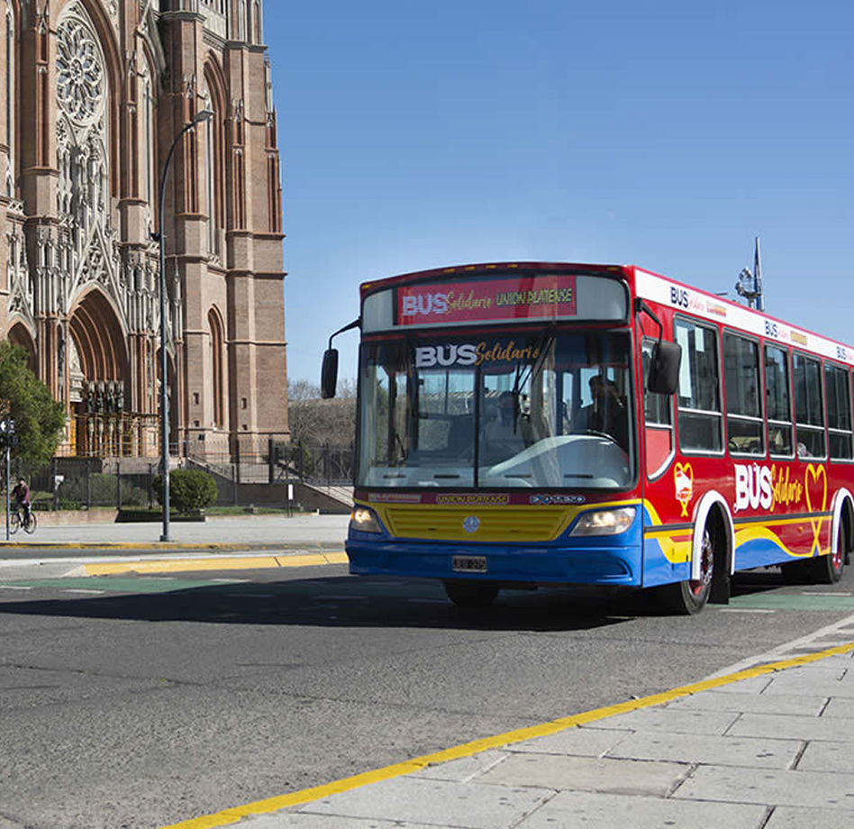 Bus solidario vertical